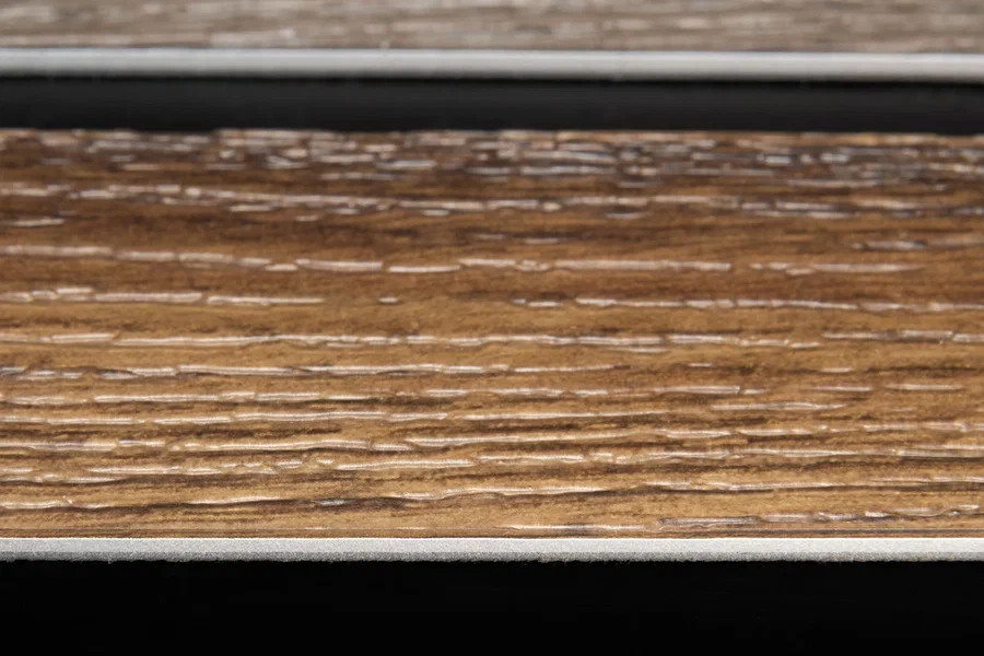 Vertigo Trend / Wood Registered Emboss 7104 DARK STAINED OAK 228.6 мм X 1219.2 мм фото 3 | FLOORDEALER
