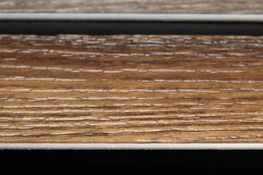 Vertigo Trend / Wood Registered Emboss 7104 DARK STAINED OAK 228.6 мм X 1219.2 мм фото 3 | FLOORDEALER