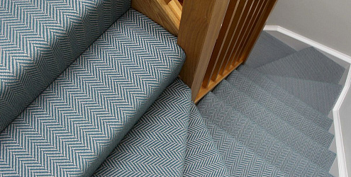 Ковровая плитка на лестницу. Возможность использования