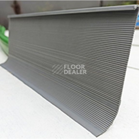 Плинтус 10883  для завода на стену RAL 7046 фото 2 | FLOORDEALER