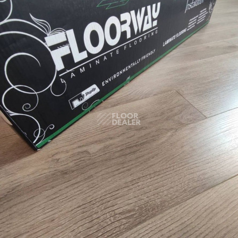 Floorway Standart 12мм YLM-2709 Дуб Карамель фото 3 | FLOORDEALER
