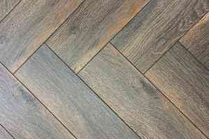 Ламинат Kronotex Herringbone 10мм D6008 ДУБ ЭЛЬБА фото  | FLOORDEALER