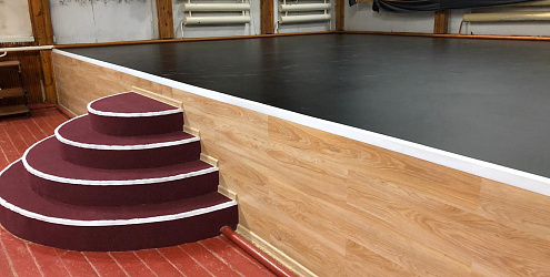 Напольное покрытие для сцены. Особенности и характеристики