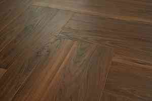 Ламинат Biela CBM Mosaik 10мм 302 Орех Трест фото  | FLOORDEALER