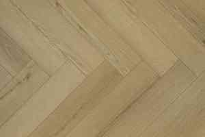 Кварцвиниловые полы My Step Aqua Ёлка 5.05/125мм MSA101 Сиена фото  | FLOORDEALER