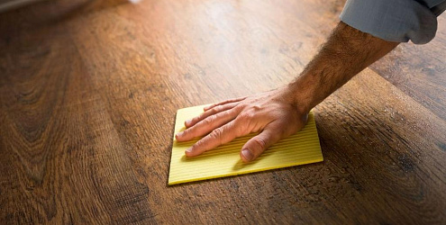 Подборка средств по уходу за паркетом