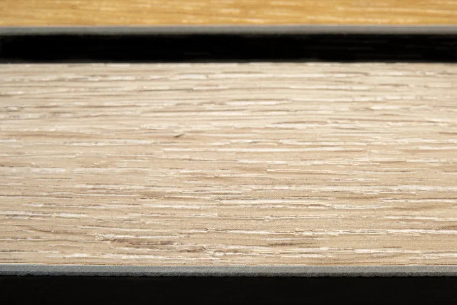 Vertigo Trend / Wood Registered Emboss 7101 BLANCH OAK GREY 228.6 мм X 1219.2 мм фото 3 | FLOORDEALER