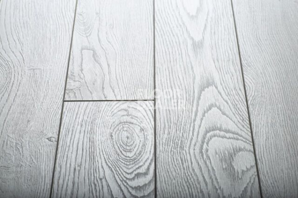 Ламинат Kronopol Platinium Cuprum d3323 Дуб Сорренто фото 3 | FLOORDEALER