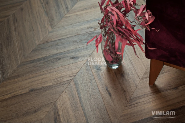 Кварцвиниловые полы Vinilam Parquet Chevron 2.5мм I107516 Шеврон Лувр фото 1 | FLOORDEALER